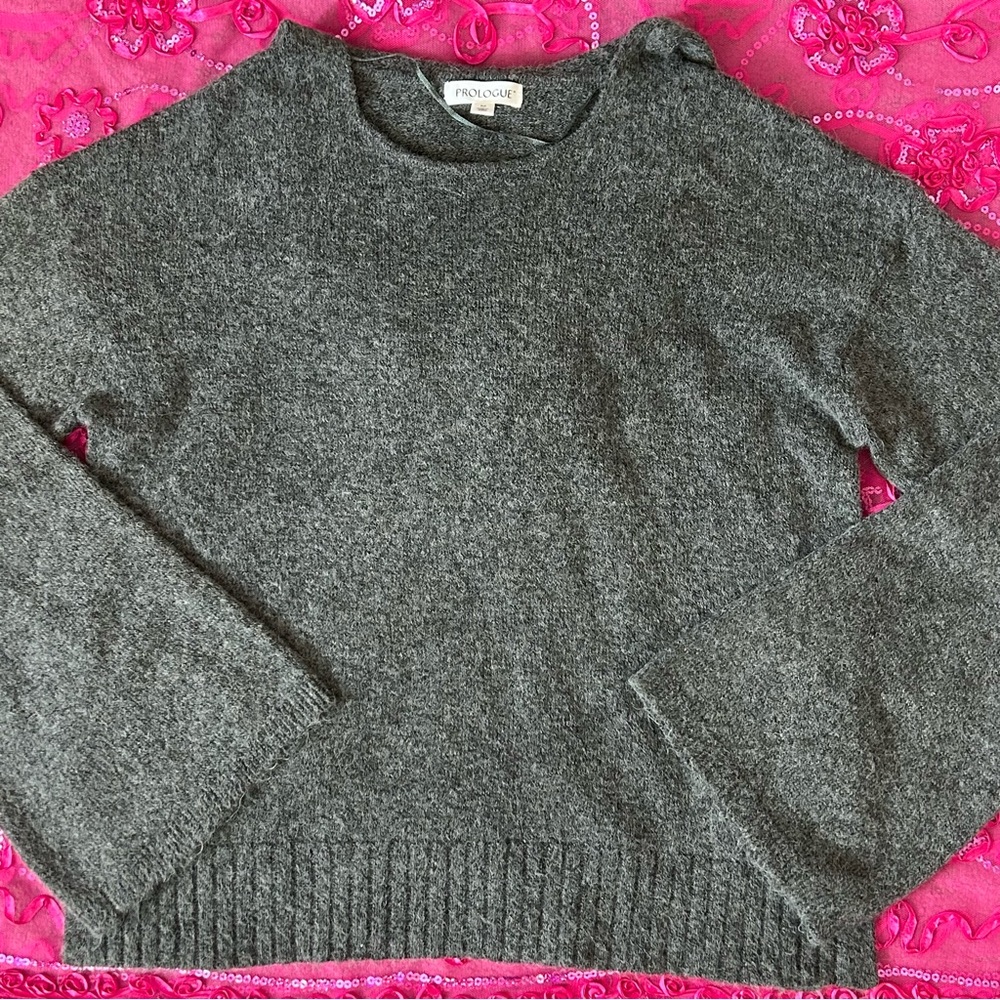 NWOT prologue dark gray sweater